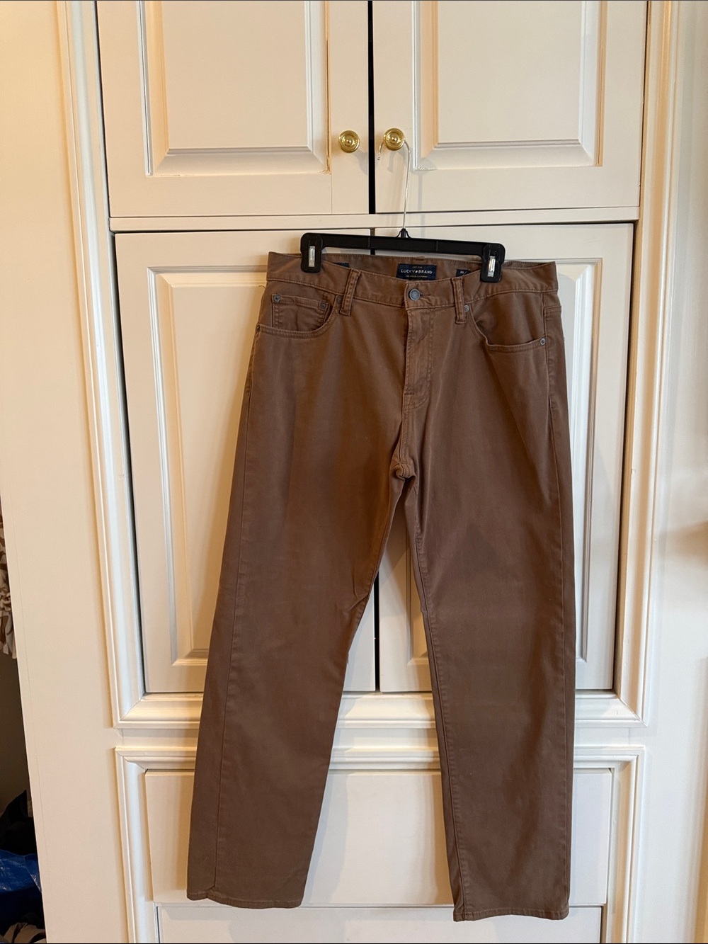 Lucky Brand Men's Chino Pants in Camel Brown